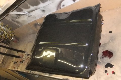 Gas tank